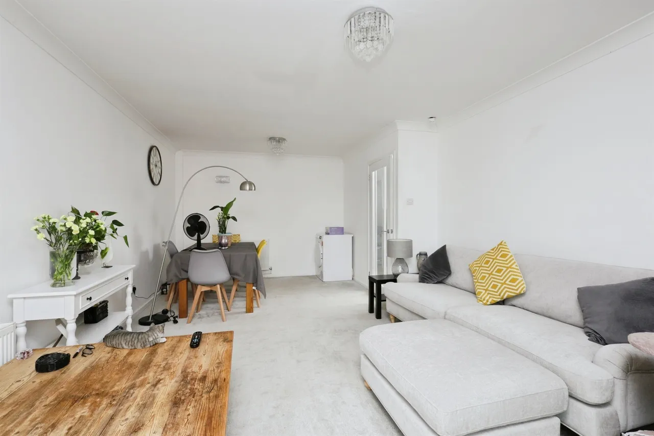 Howlett Drive, Hailsham, BN27, photo 4