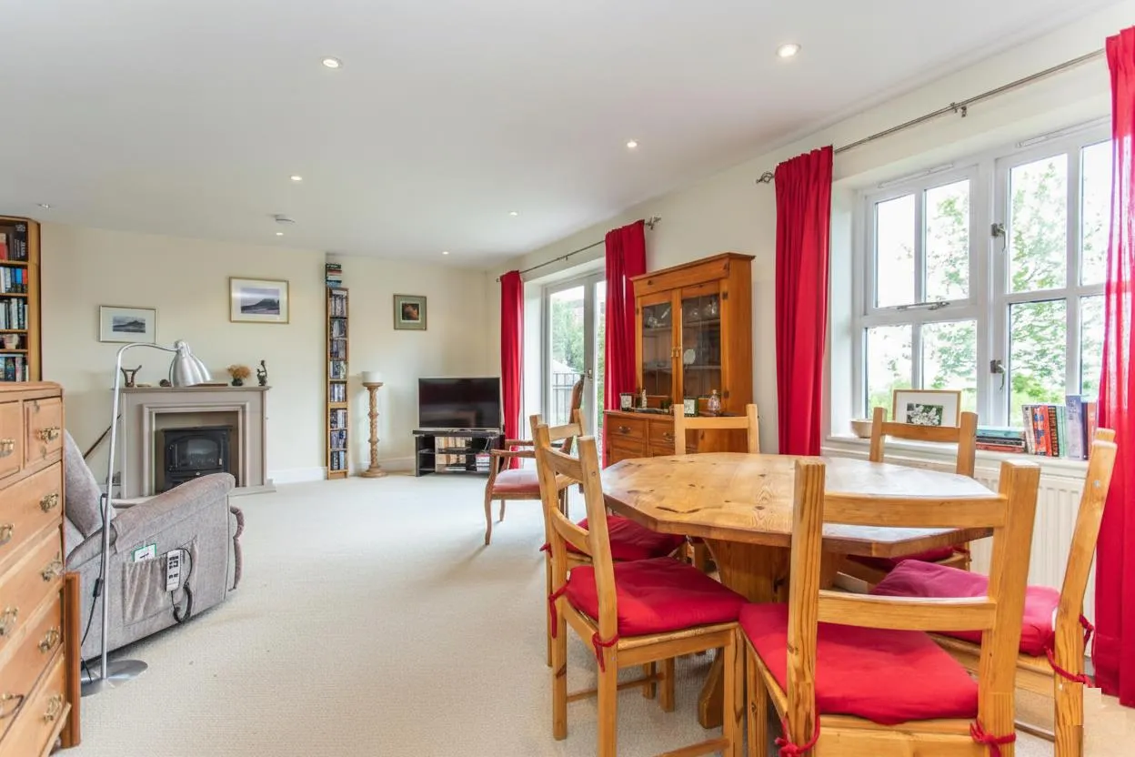 St. Annes Crescent, Lewes, BN7 1SD, photo 4