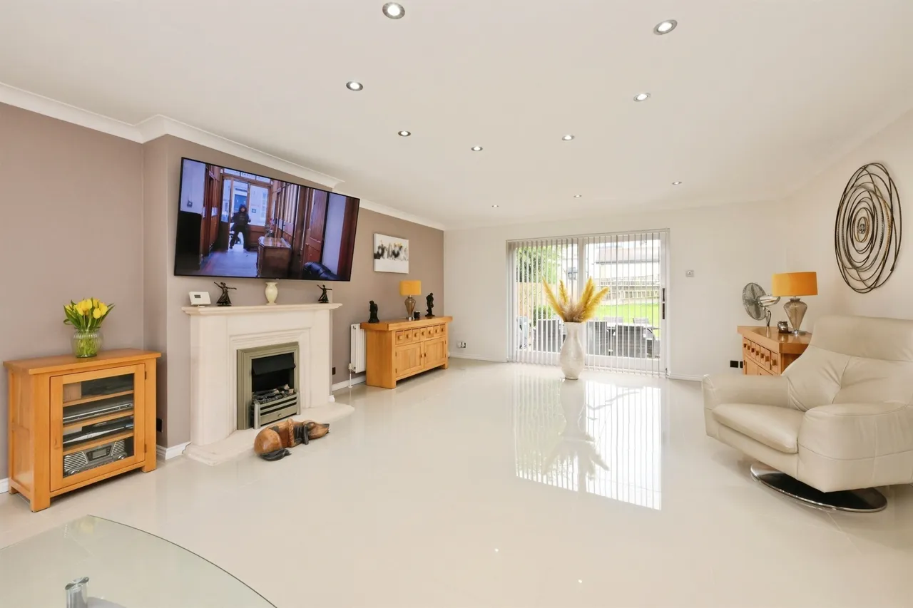 Hamlet Hill, Roydon, Harlow, photo 3