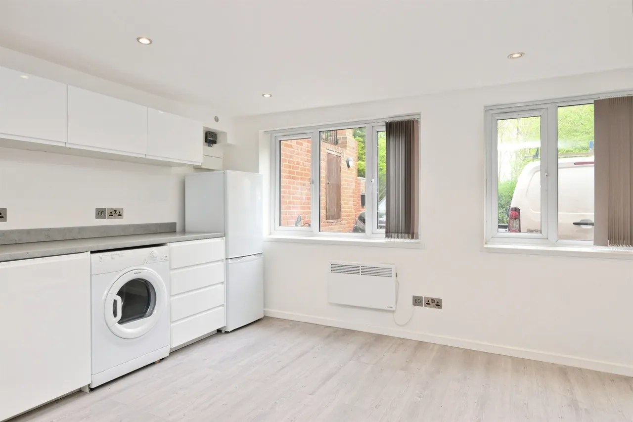 Hamlet Hill, Roydon, Harlow, photo 9
