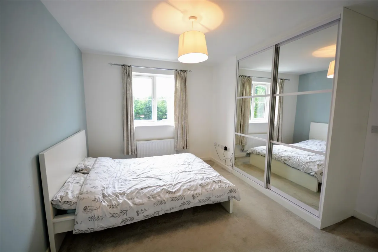 Winter Close, Epsom, Surrey, KT17 1AN, photo 5