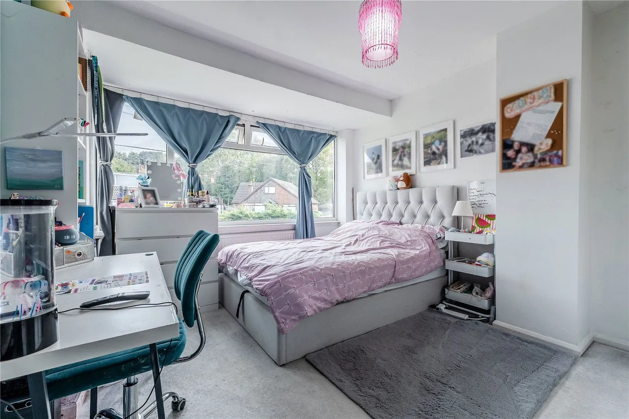 Banksfield Avenue, Yeadon, LS19, photo 7