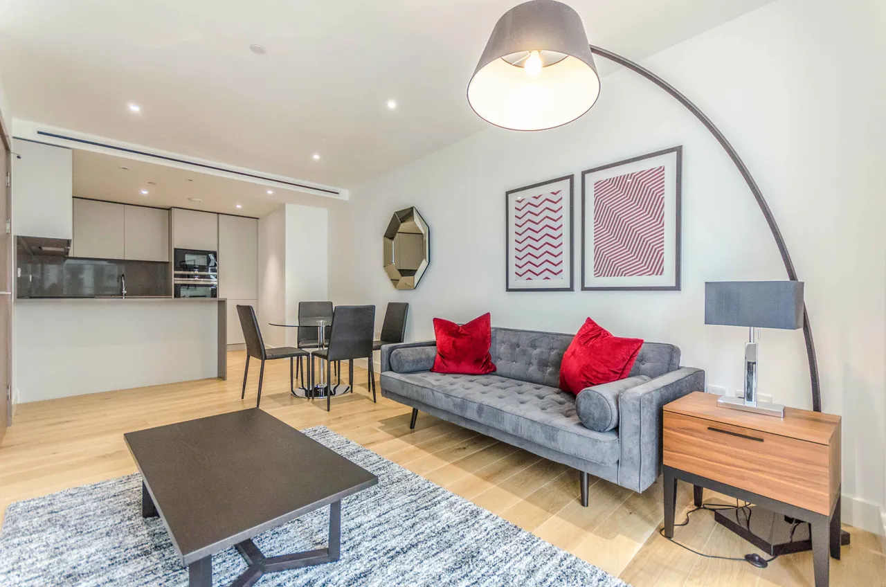 Flat 602, Admiralty House, 150 Vaughan Way, London, photo 7