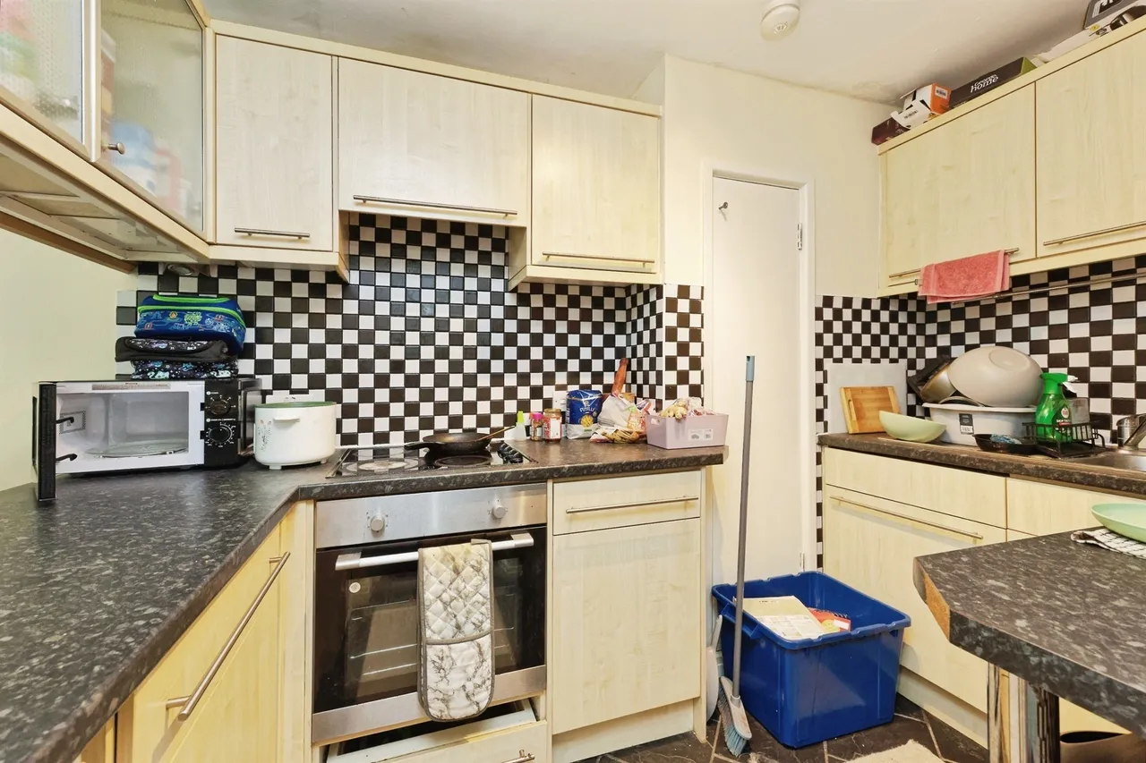 New Dover Road, Canterbury, photo 5