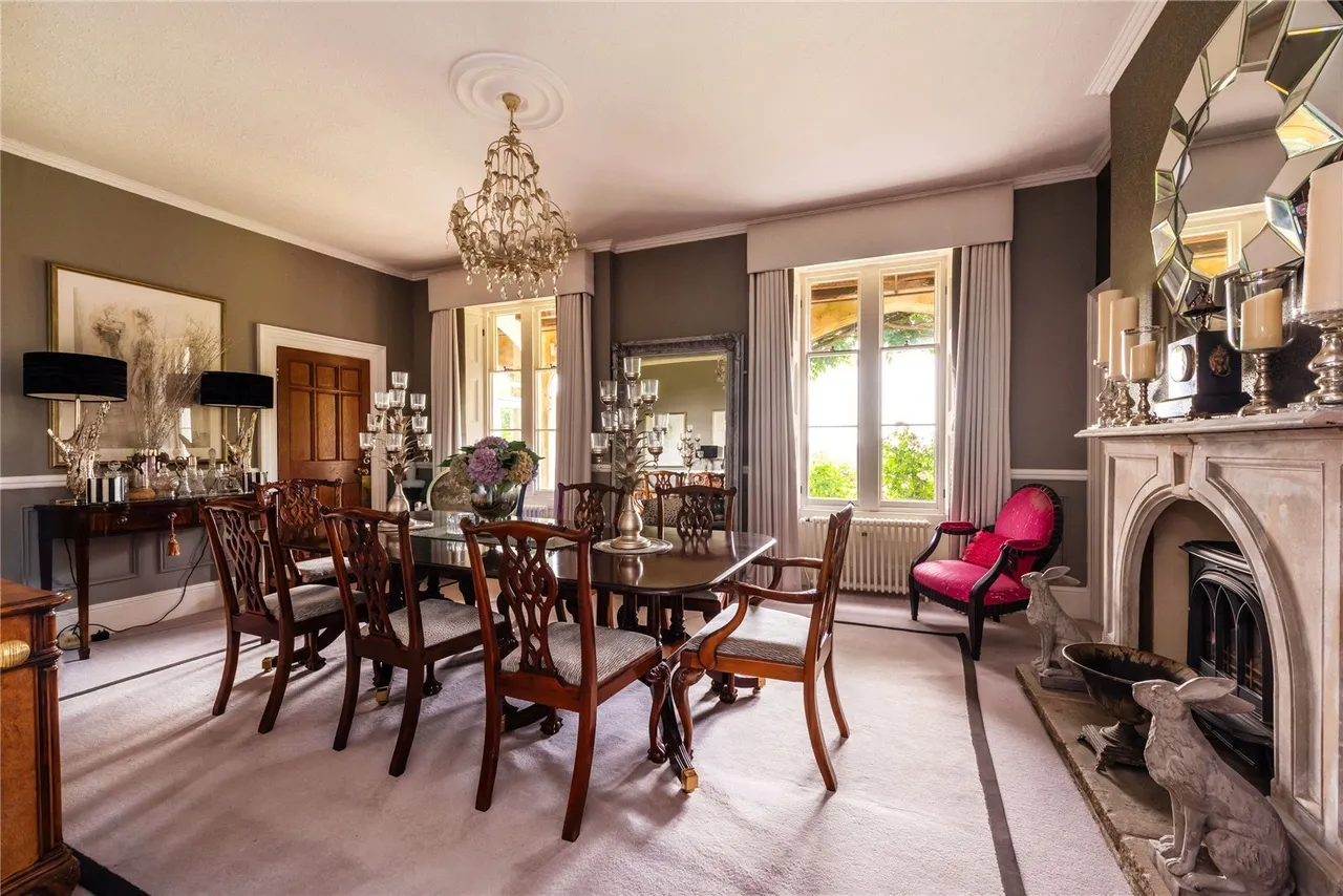 Broome Hall, Coldharbour, RH5, photo 9