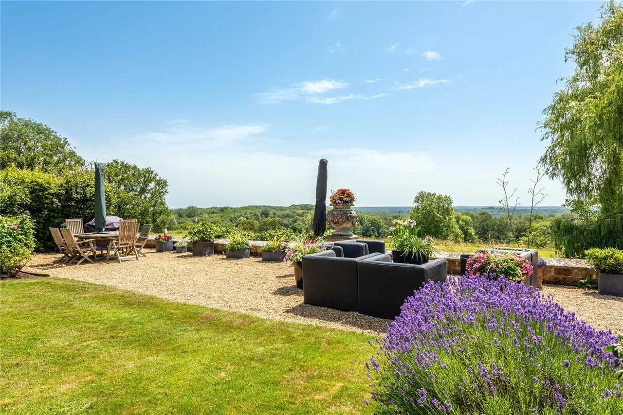 Broome Hall, Coldharbour, RH5, photo 30