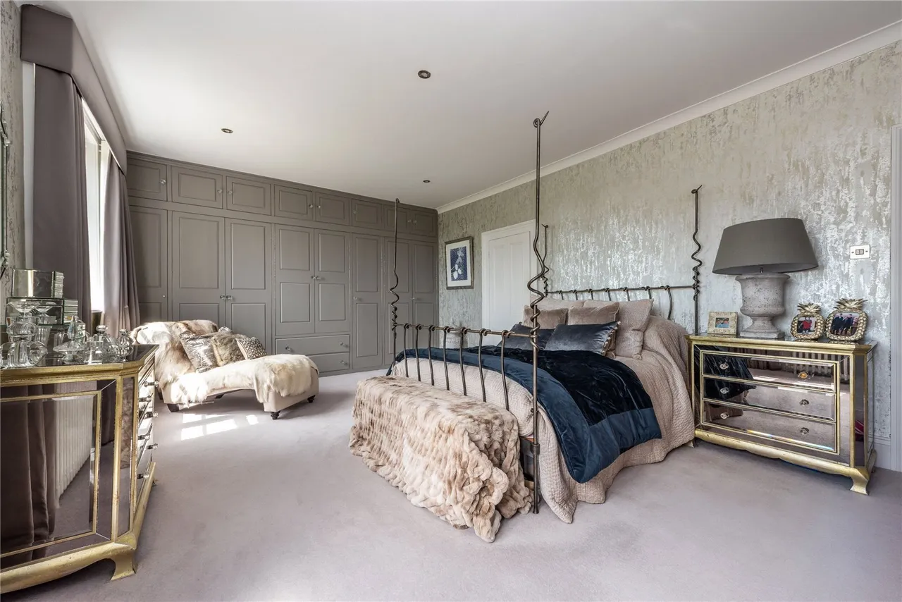 Broome Hall, Coldharbour, RH5, photo 13