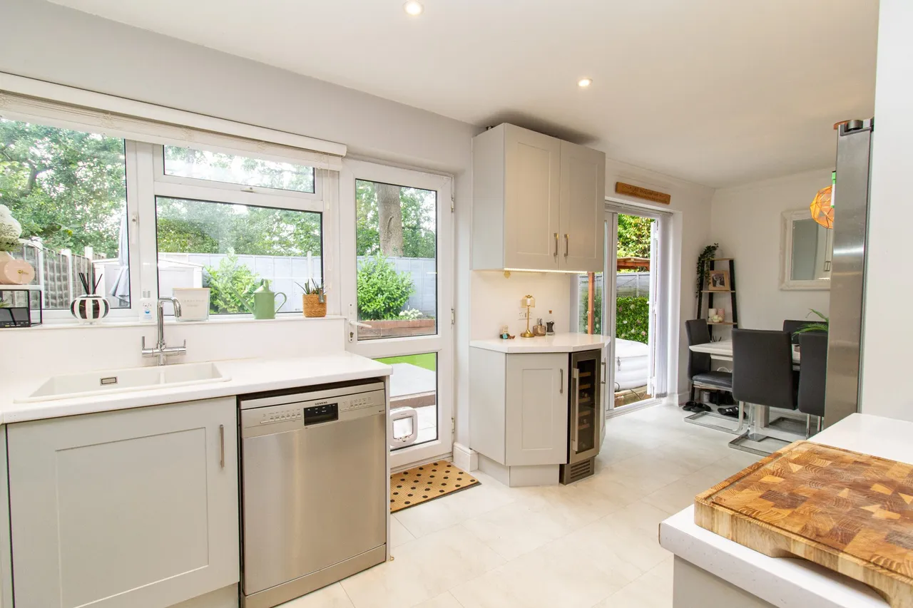 Tavistock Road, Fleet, GU51 4EE, photo 5