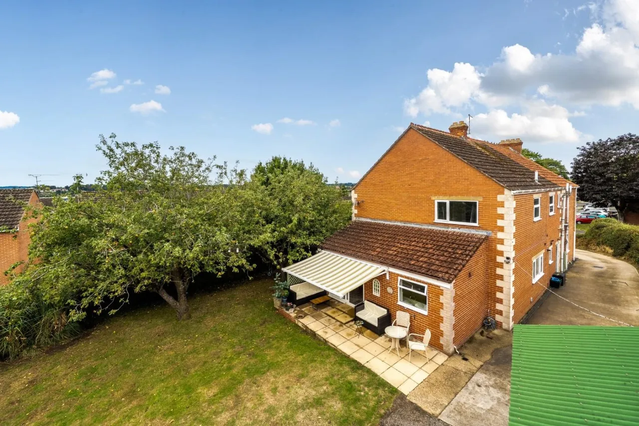 Larkhill Road, Yeovil, BA21, photo 24