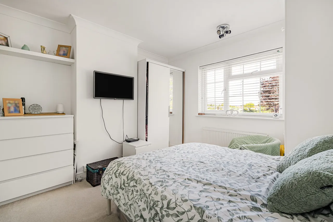 Hythefield Avenue, Egham, TW20, photo 14