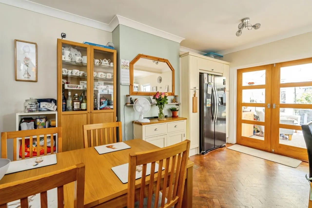 Sandymount Avenue, Bognor Regis, photo 9