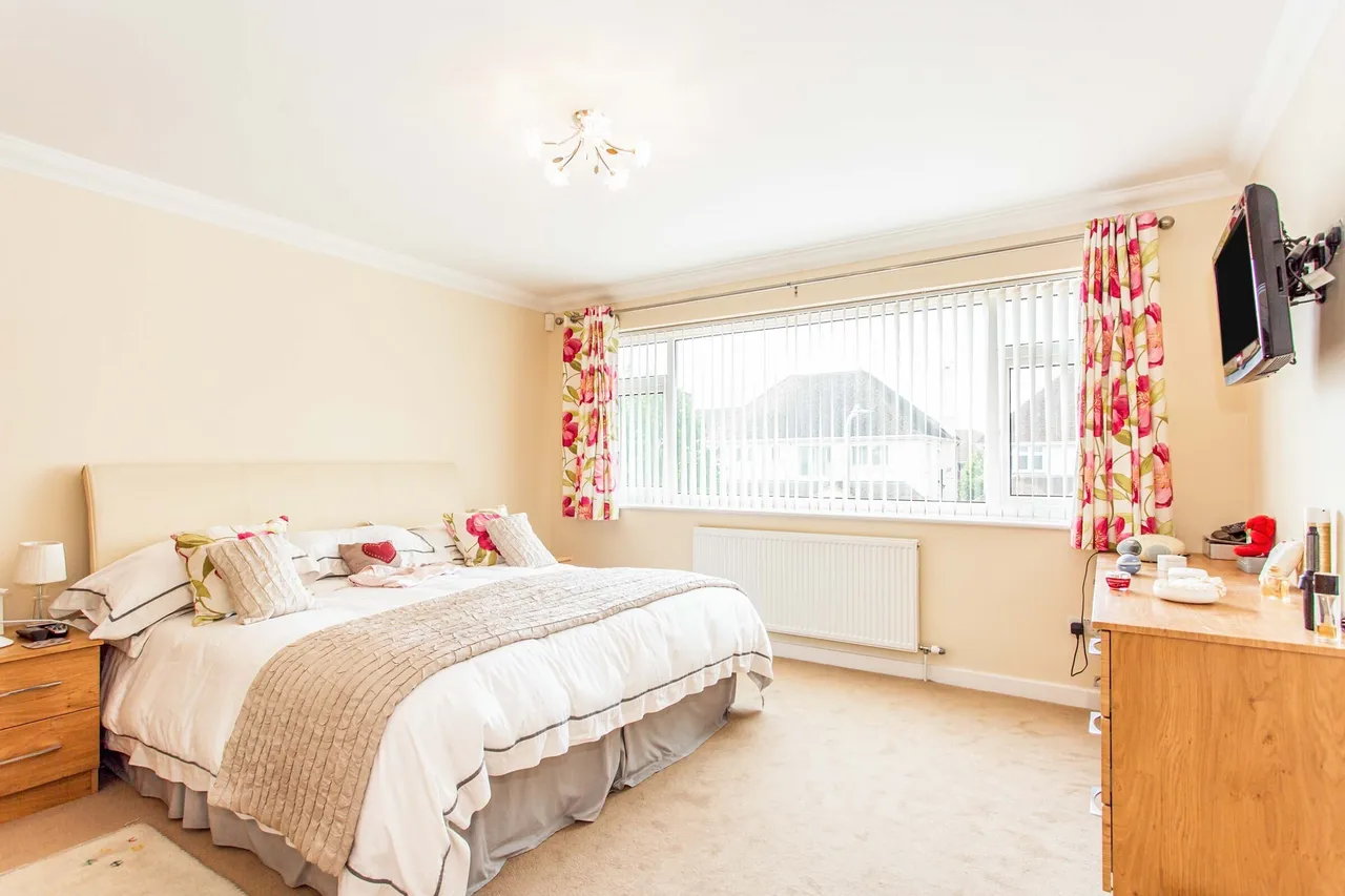 Burges Road, Thorpe Bay, Essex, SS1, photo 9