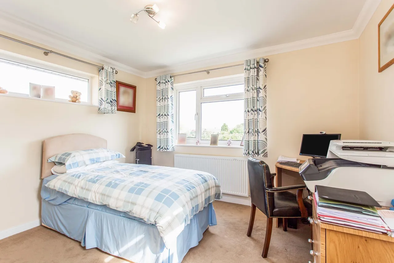 Burges Road, Thorpe Bay, Essex, SS1, photo 15