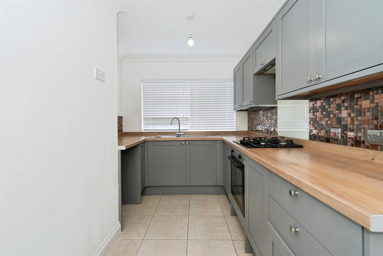 Latimer Road, Eastbourne, photo 4