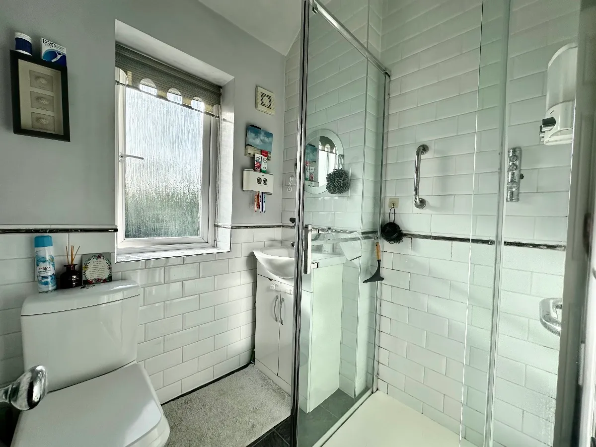 Valence Wood Road, Dagenham, photo 10