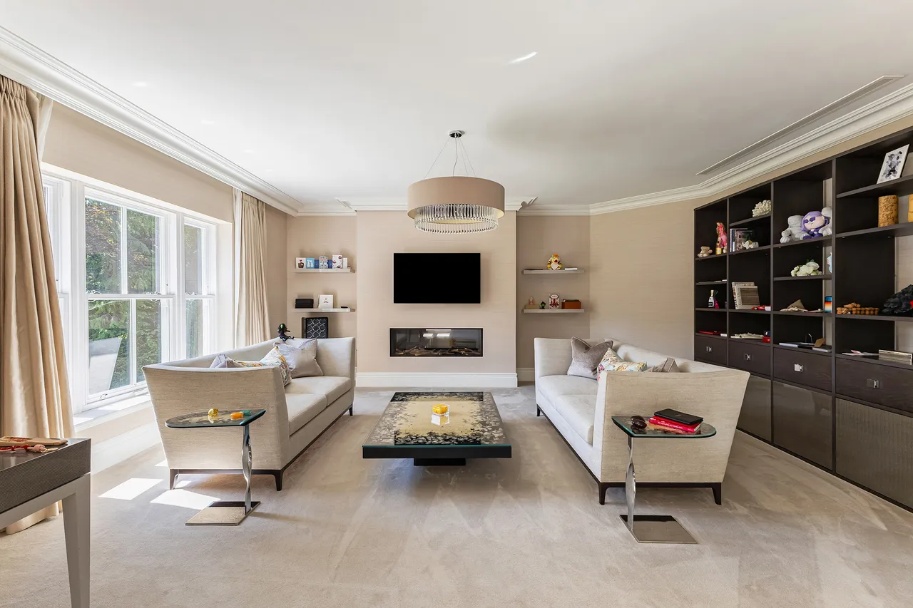 Regent's Walk, Ascot, SL5, photo 12