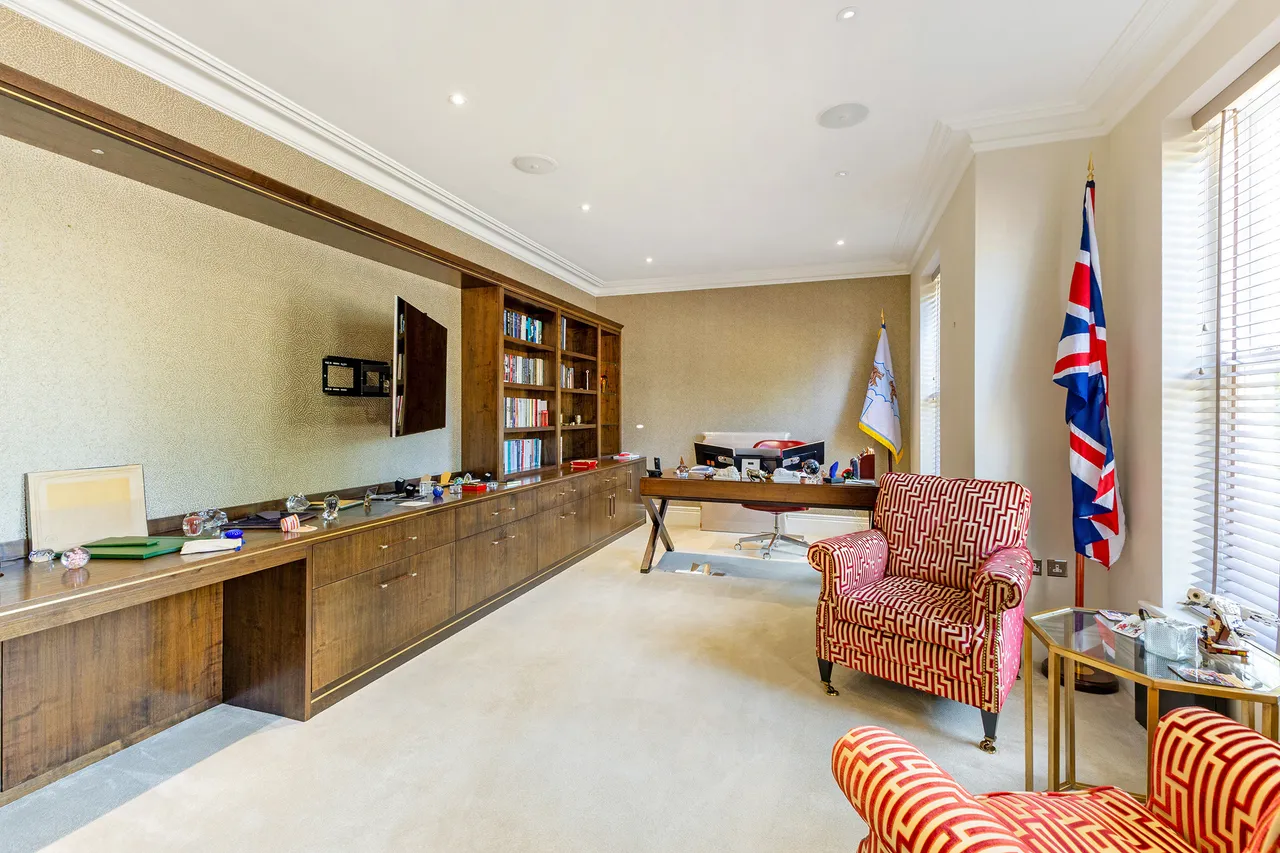 Regent's Walk, Ascot, SL5, photo 11