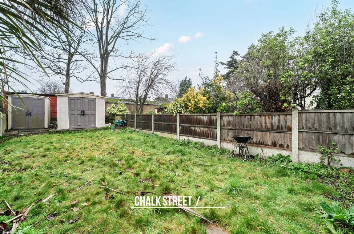 Winding Way, Dagenham, RM8 2TB, photo 18