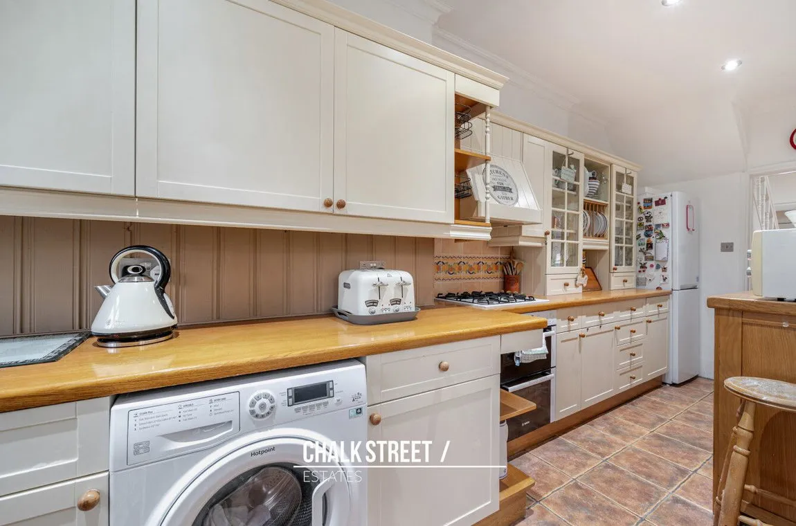 Winding Way, Dagenham, RM8 2TB, photo 6