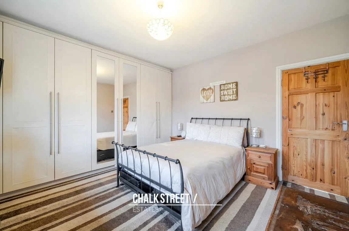 Winding Way, Dagenham, RM8 2TB, photo 11
