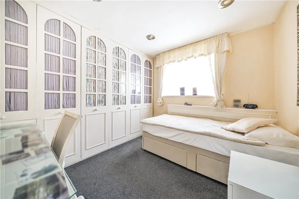 Green Lane, Edgware, HA8, photo 16