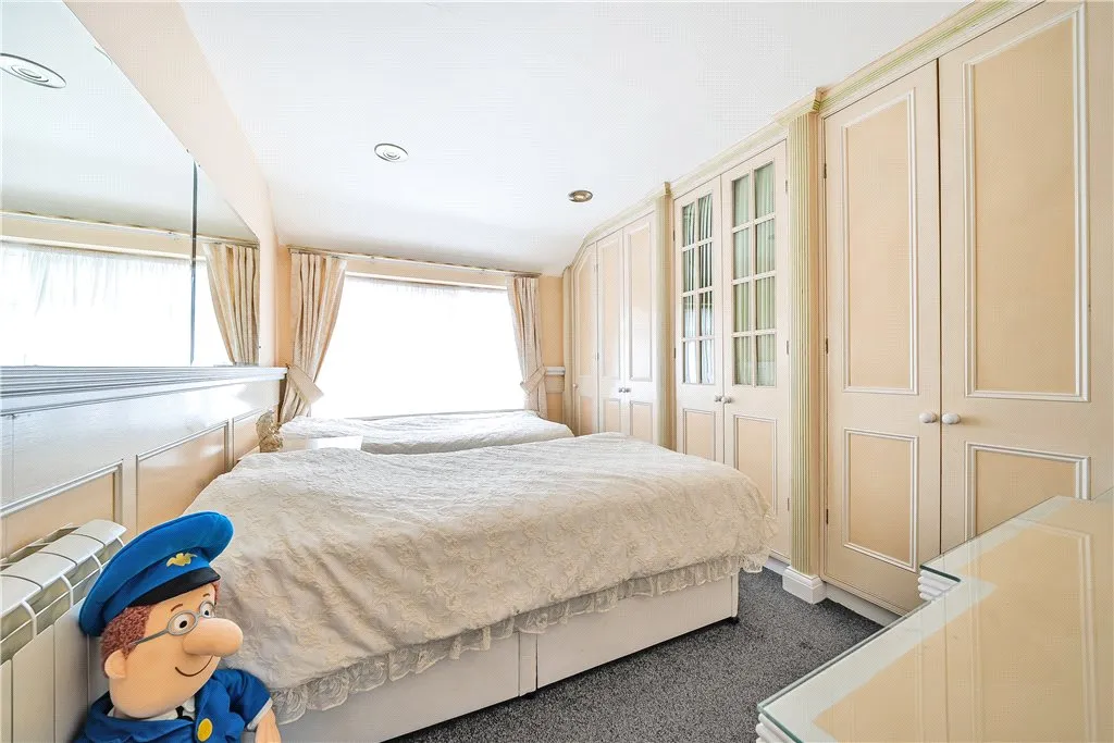 Green Lane, Edgware, HA8, photo 15
