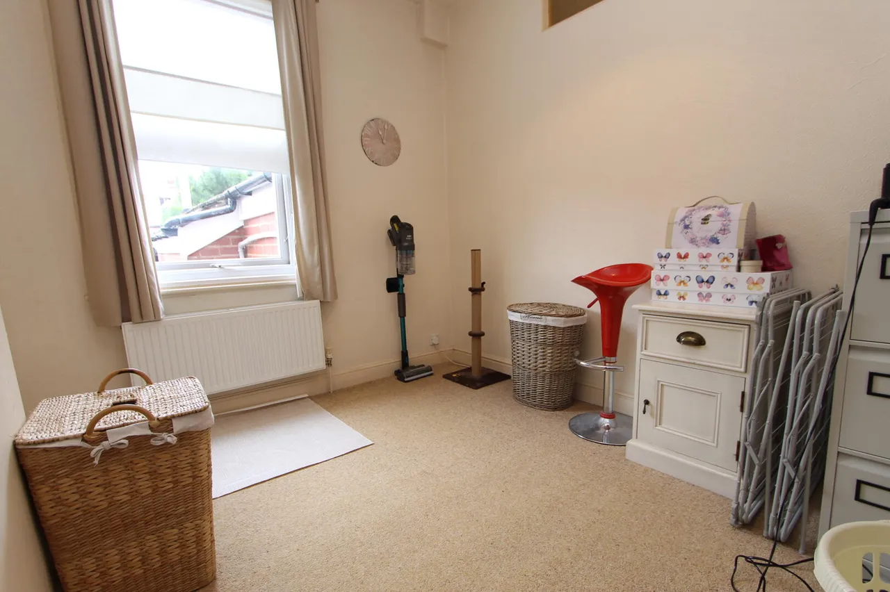 Woodfield Crescent, Kidderminster, photo 11