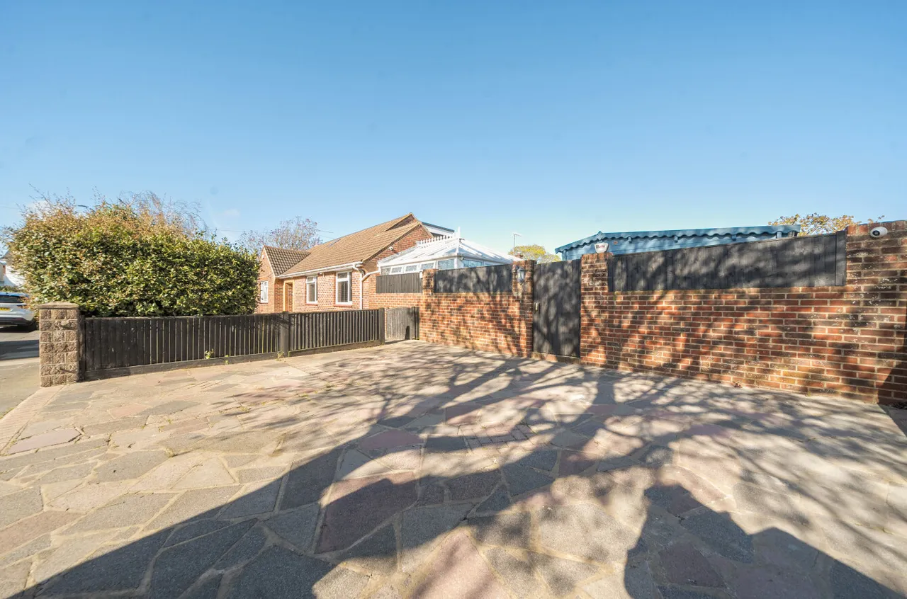 Alfriston Road, Worthing, BN14, photo 13