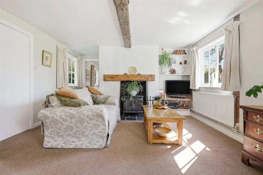 House Under Offer with 3 bedrooms in Radwinter, Saffron Walden, CB10, photo 7
