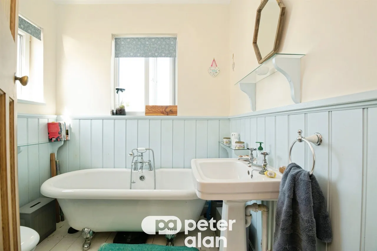 Manor Way, Cardiff, CF14, photo 11