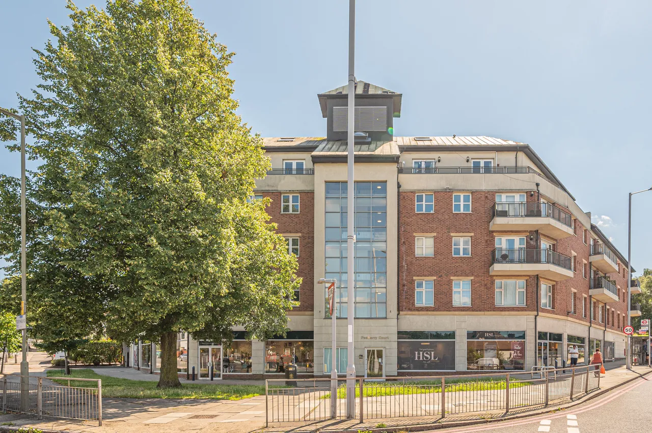 1 bed flat for sale, London, NW4