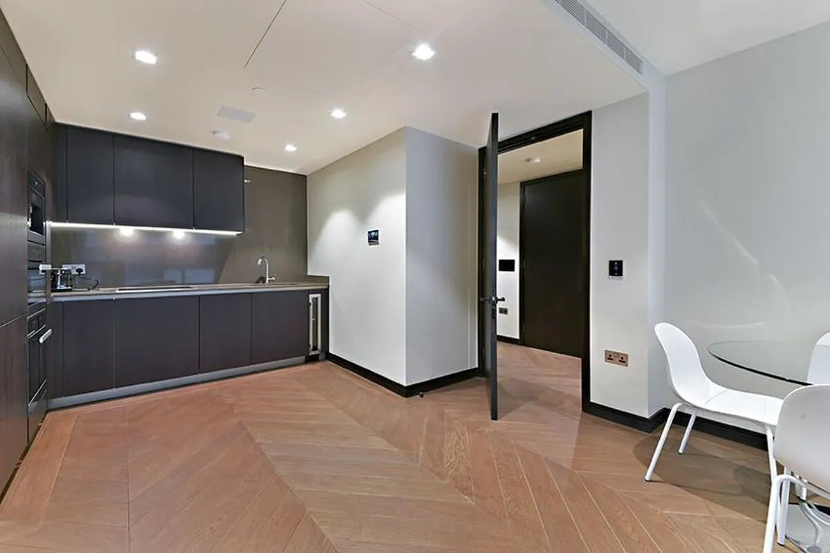 Earls Way, London, SE1, photo 8