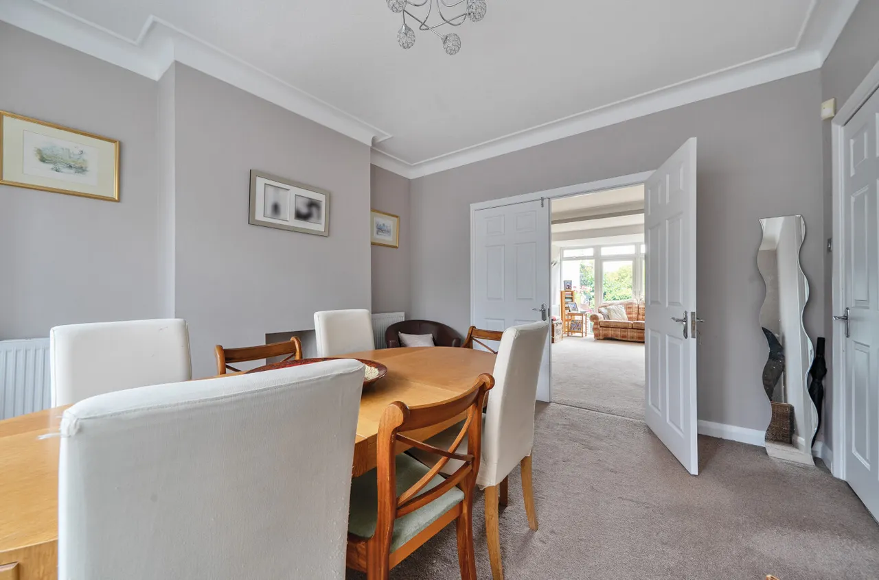 Belmont Avenue, Cockfosters, Barnet, Hertfordshire, EN4 9JP, photo 5