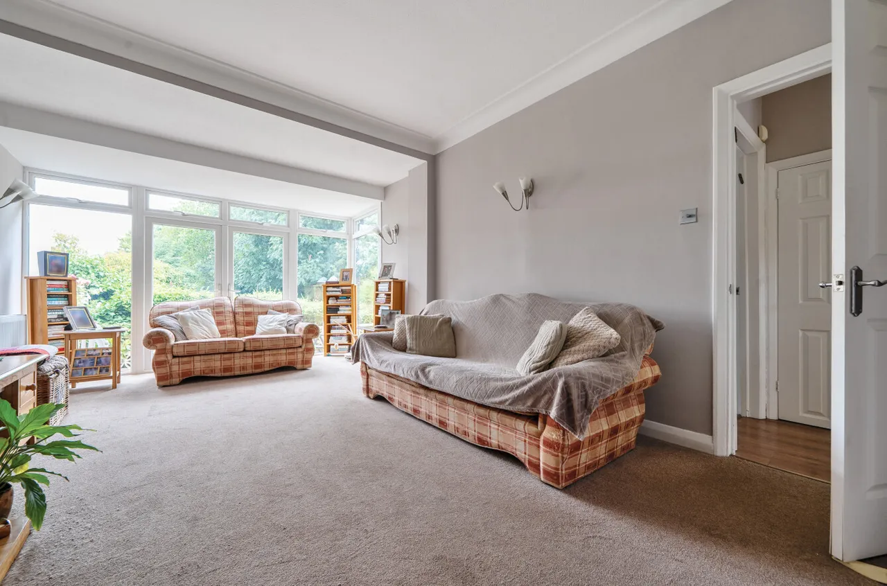 Belmont Avenue, Cockfosters, Barnet, Hertfordshire, EN4 9JP, photo 4