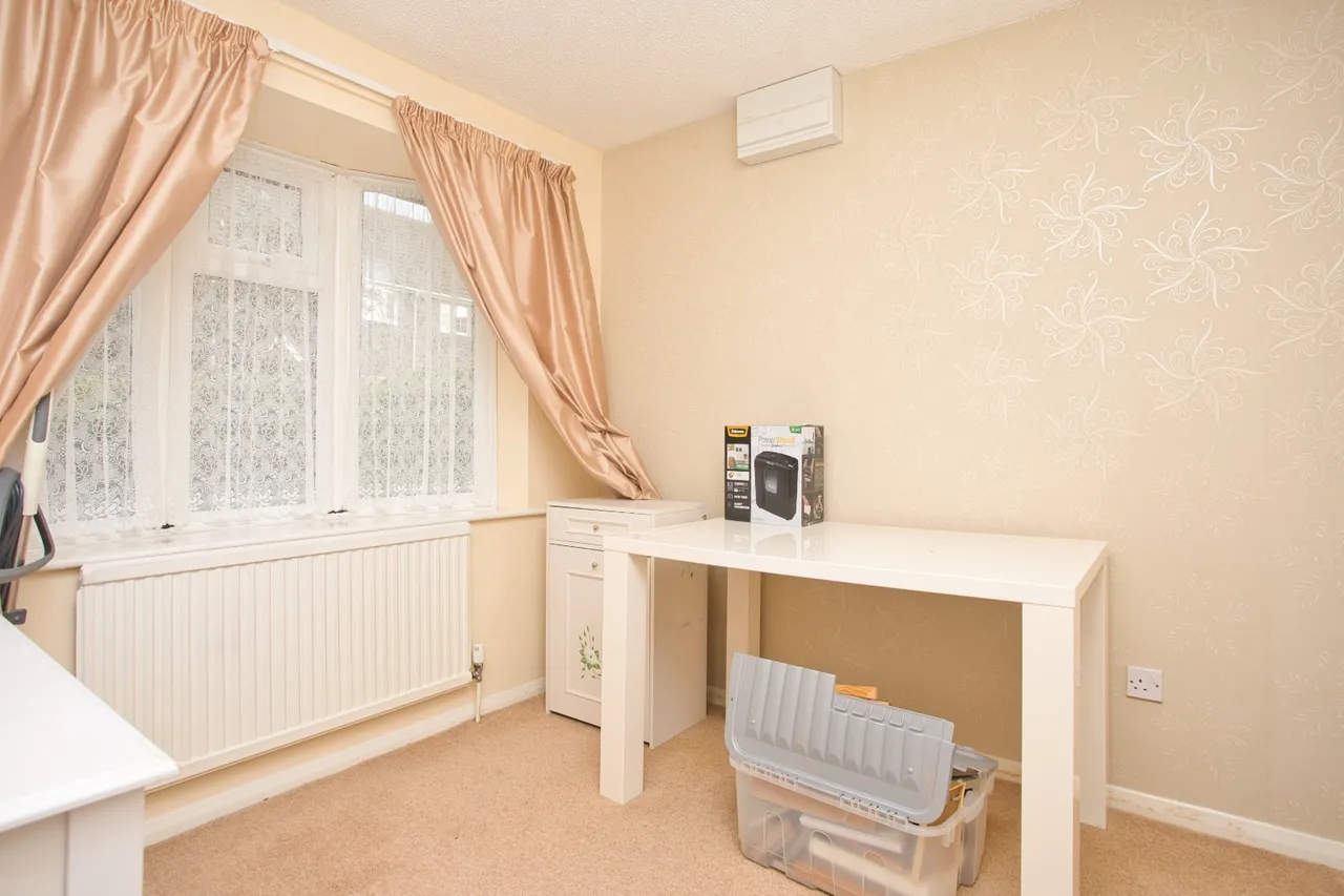 Belinda Court, Folkestone, CT19, photo 4