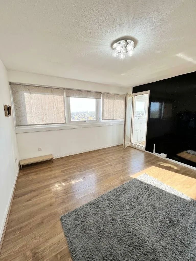 Cambridge Tower, Brindley Drive, Birmingham, photo 4