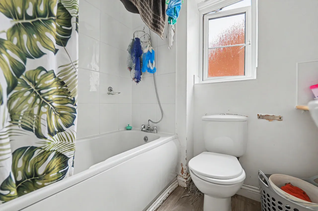 Firedrake Croft, Coventry, CV1, photo 17