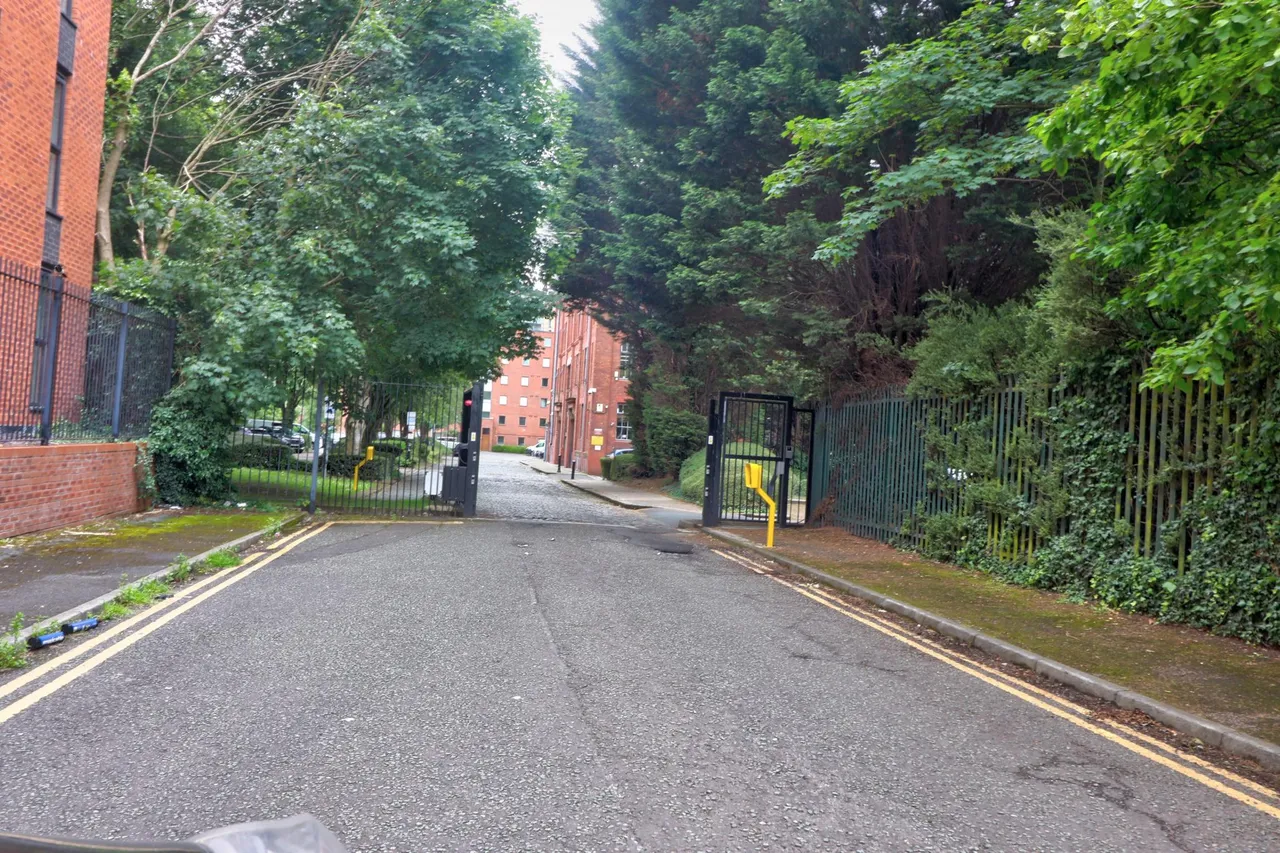South Hall Street, Salford, M5, photo 9