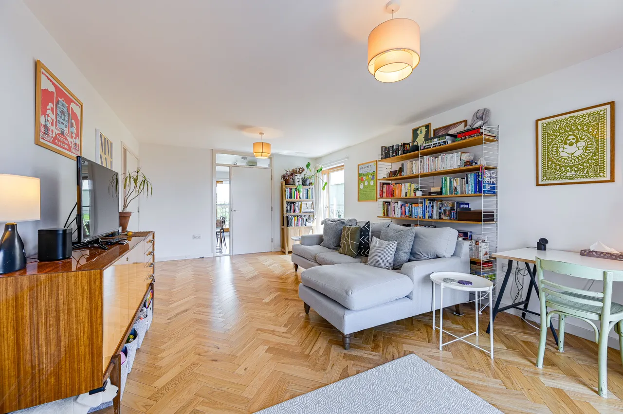 94 Millard Road, London, photo 11