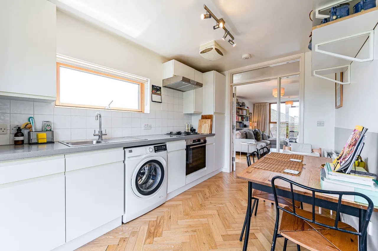 94 Millard Road, London, photo 12
