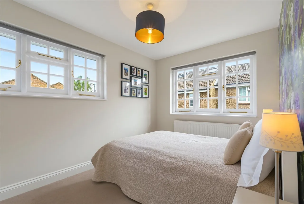 St. Hughes Close, London, SW17, photo 4