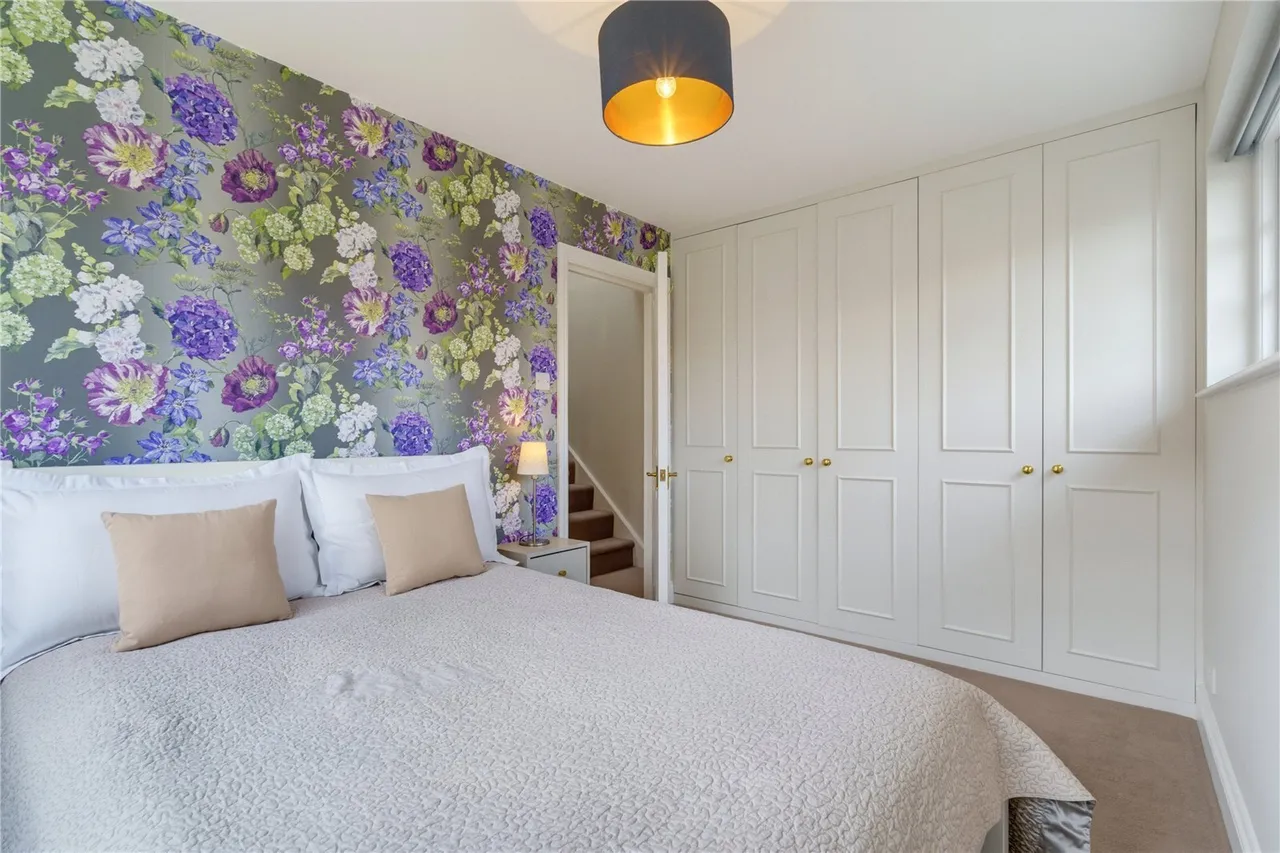 St. Hughes Close, London, SW17, photo 5