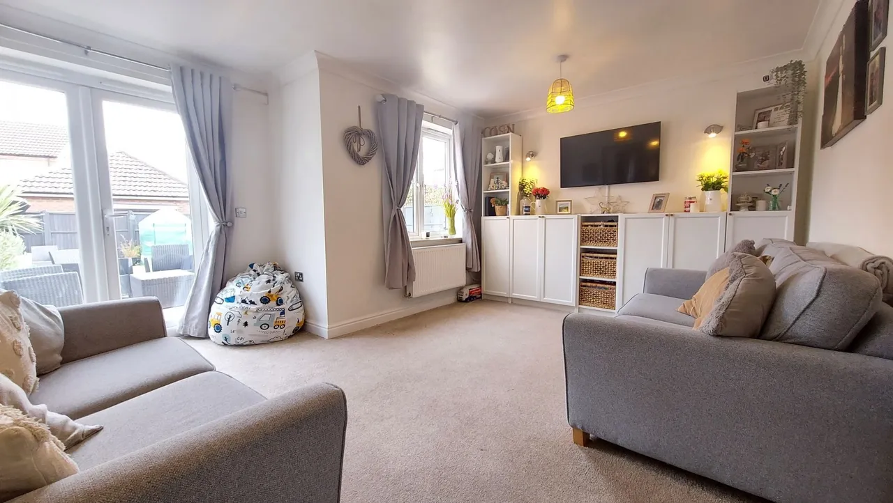 Cowslip Crescent, Bourne, PE10, photo 4