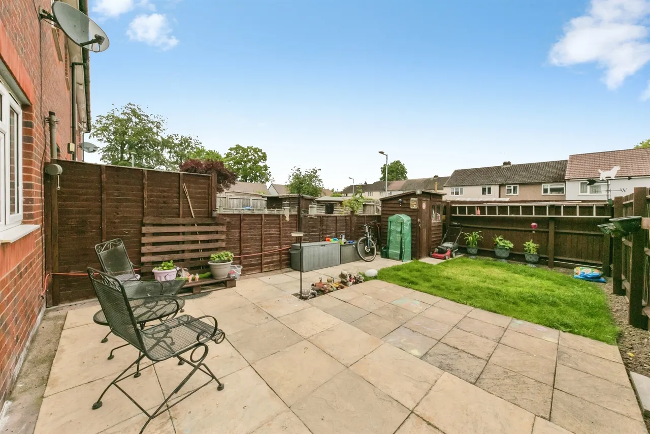 Riversfield Drive, Rocester, ST14, photo 15