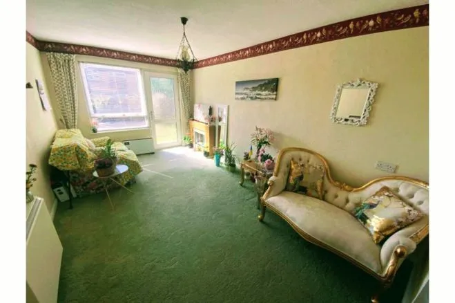 Hookes Way, Newport, photo 3