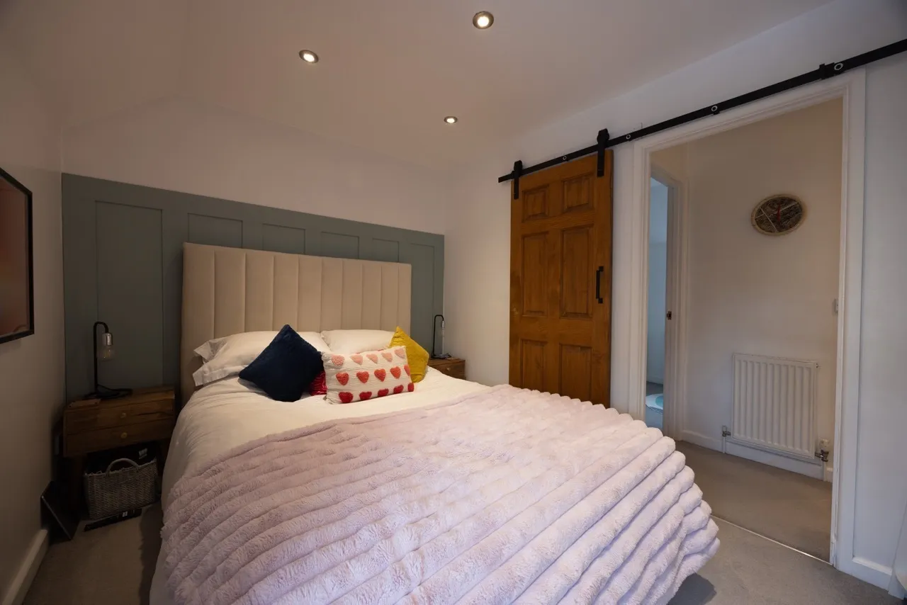 Walk Mill Lane, Kingswood, Wotton-Under-Edge, photo 10