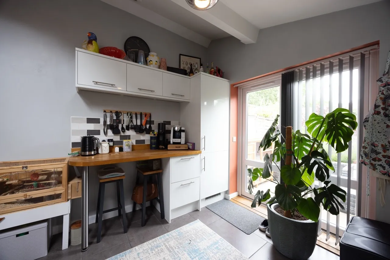 Walk Mill Lane, Kingswood, Wotton-Under-Edge, photo 6