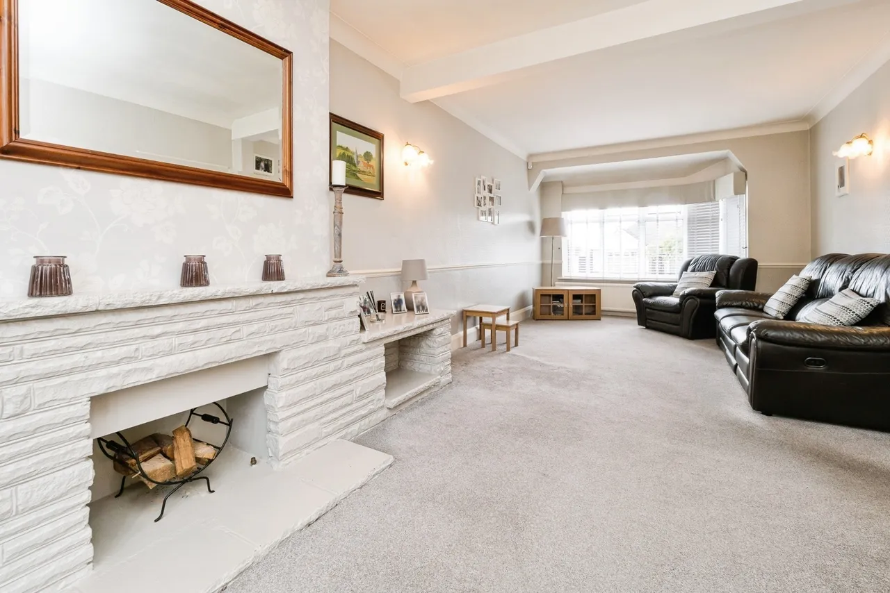 Ravenscourt Drive, Hornchurch, Essex, RM12, photo 32