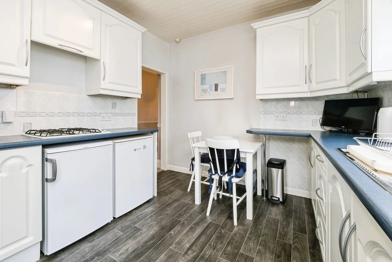Ravenscourt Drive, Hornchurch, Essex, RM12, photo 15