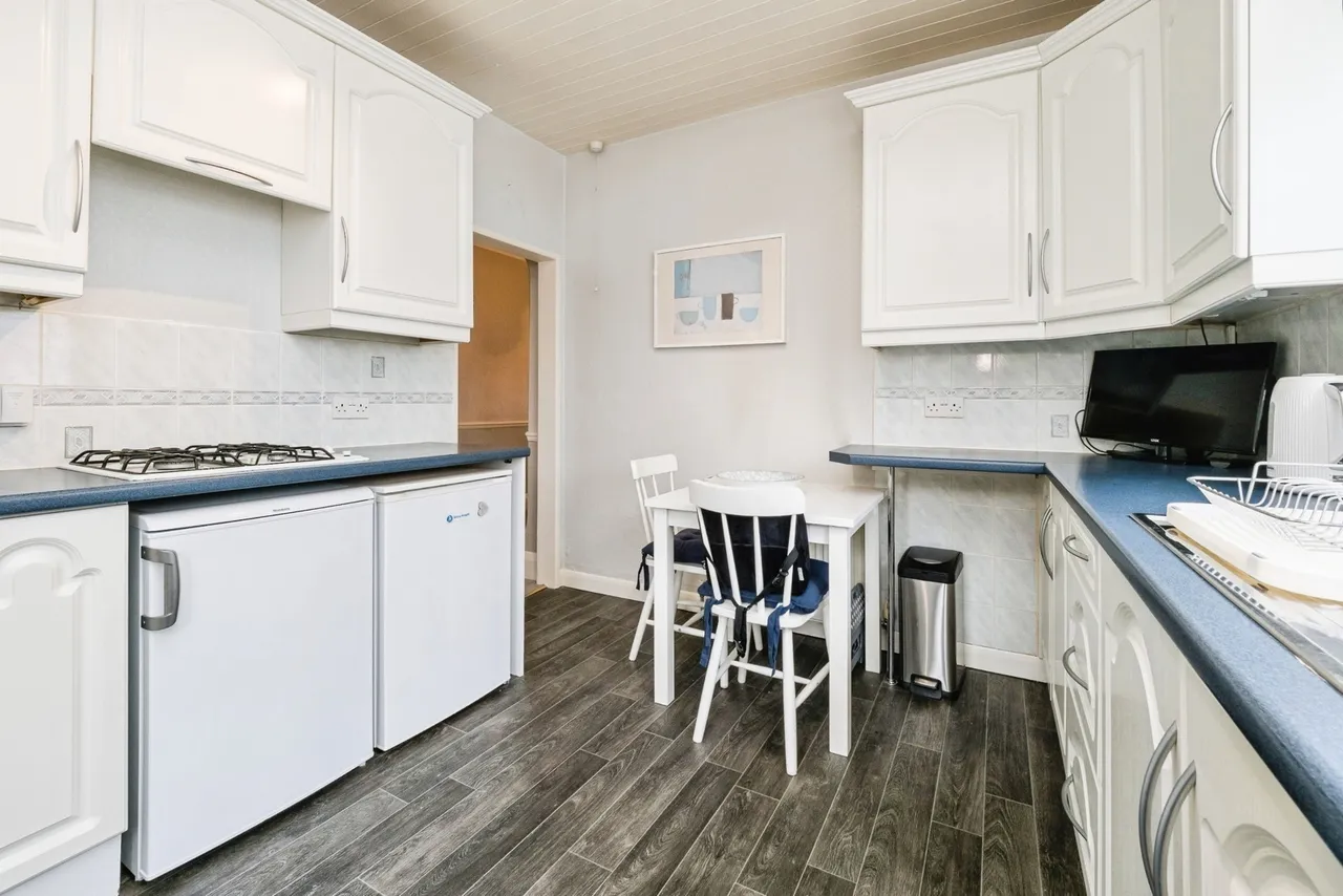 Ravenscourt Drive, Hornchurch, Essex, RM12, photo 20